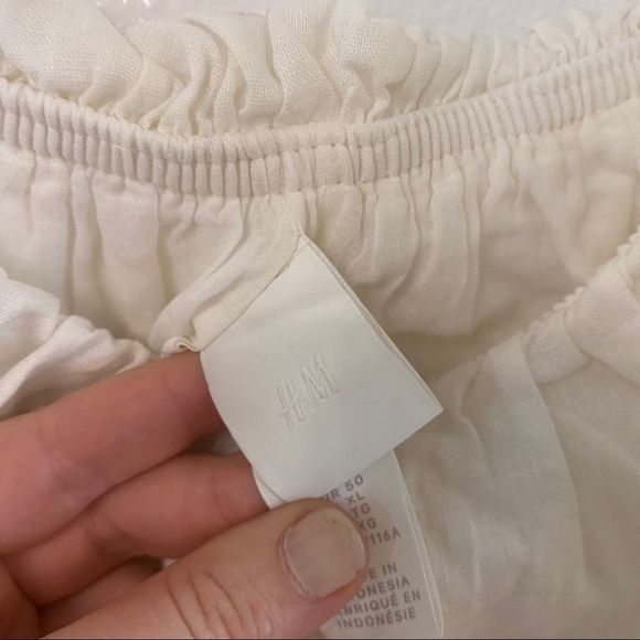 H&M White Flounce Sleeve Off-The-Shoulder Linen Mini Dress - Picture 9 of 10